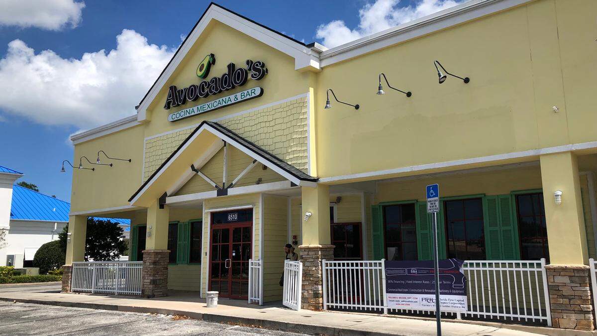 6/8/2021--Avocado’s Cocina Mexicana & Bar is going into this space at 6150 Cortez Road W., Bradenton. The space was formerly occupied by Hurricane Grill & Wings and LeRoy Selmon’s.