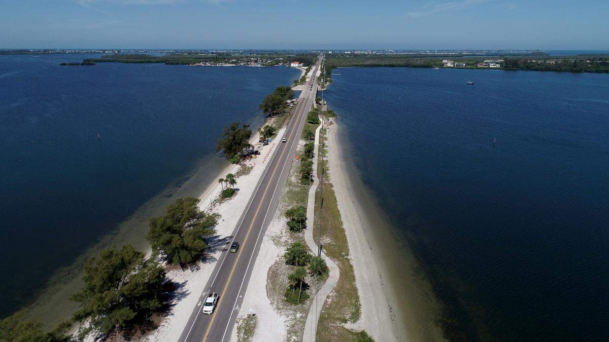 Palma Sola Causeway looking west in May 2020.