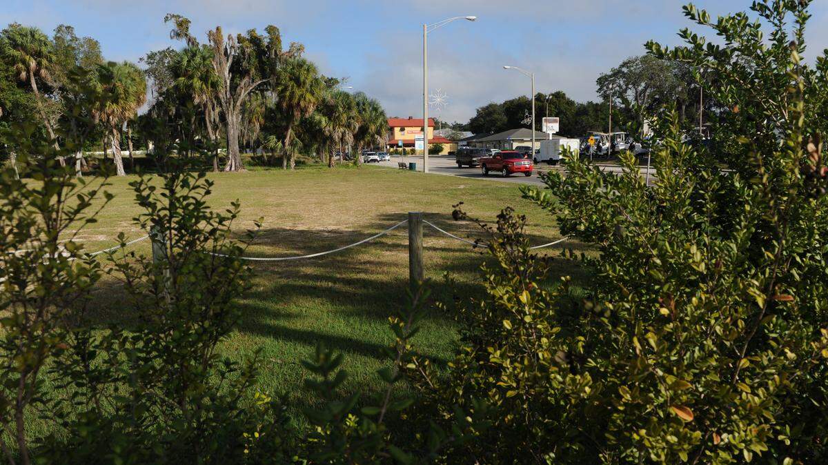 The old Shell gas station property, which had operated from 1928 to 2009, now sits empty, but it isn't going to stay that way for too much longer. As the city's CRA and partnering agencies invest millions into surrounding improvements, the property could become the next big thing for a vastly improving city. 
 GRANT JEFFERIES/Bradenton Herald