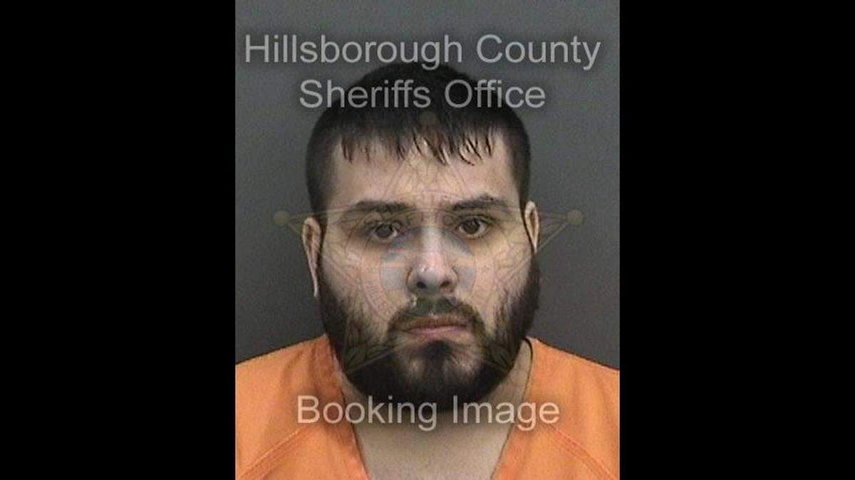 Stephen M. Roa, 30, is facing charges of lewd or lascivious molestation on a victim under 12-years-old, traveling to meet a minor for sex, seduce, solicit, lure or entice a minor, and failure to provide internet identifiers within 48 hours of sex offender registration.