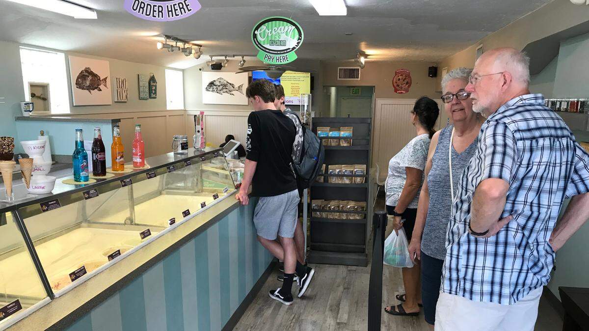 Island Scoops at 103B Gulf Drive North, Bradenton Beach, appeals to visitors and locals alike. The business is open seven days a week.