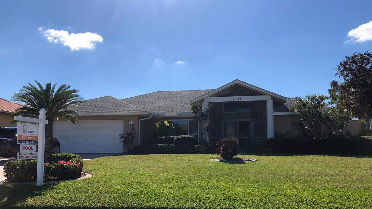 1/19/20212--Prices&nbsp; for existing single-family homes in the Bradenton area set yet another record in December with a median price of $460,000. The December price was 28.5% greater than in the same month a year earlier when the median was $357,900.