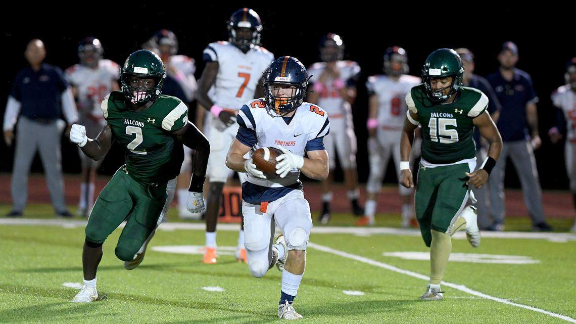 Friday night lights: Here are the Week 7 final scores for Manatee County teams