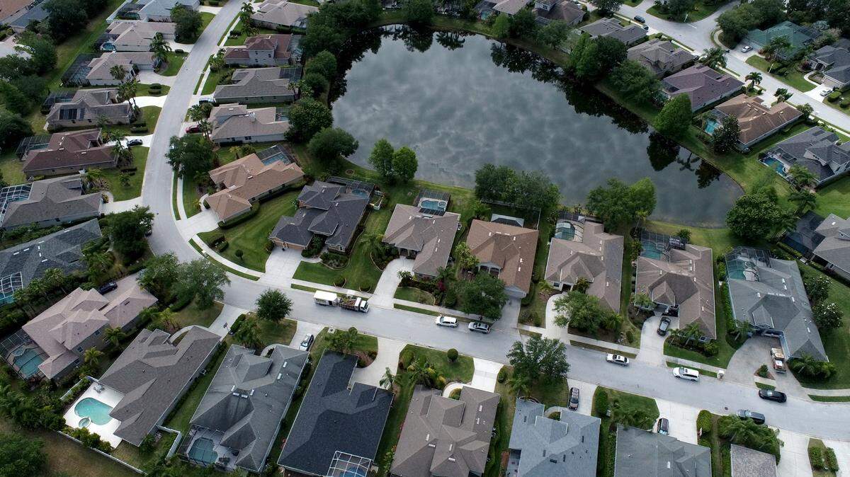 Home buyers in Bradenton and Sarasota had a lot more options in March 2024 with the inventory of existing single-family homes rising sharply.