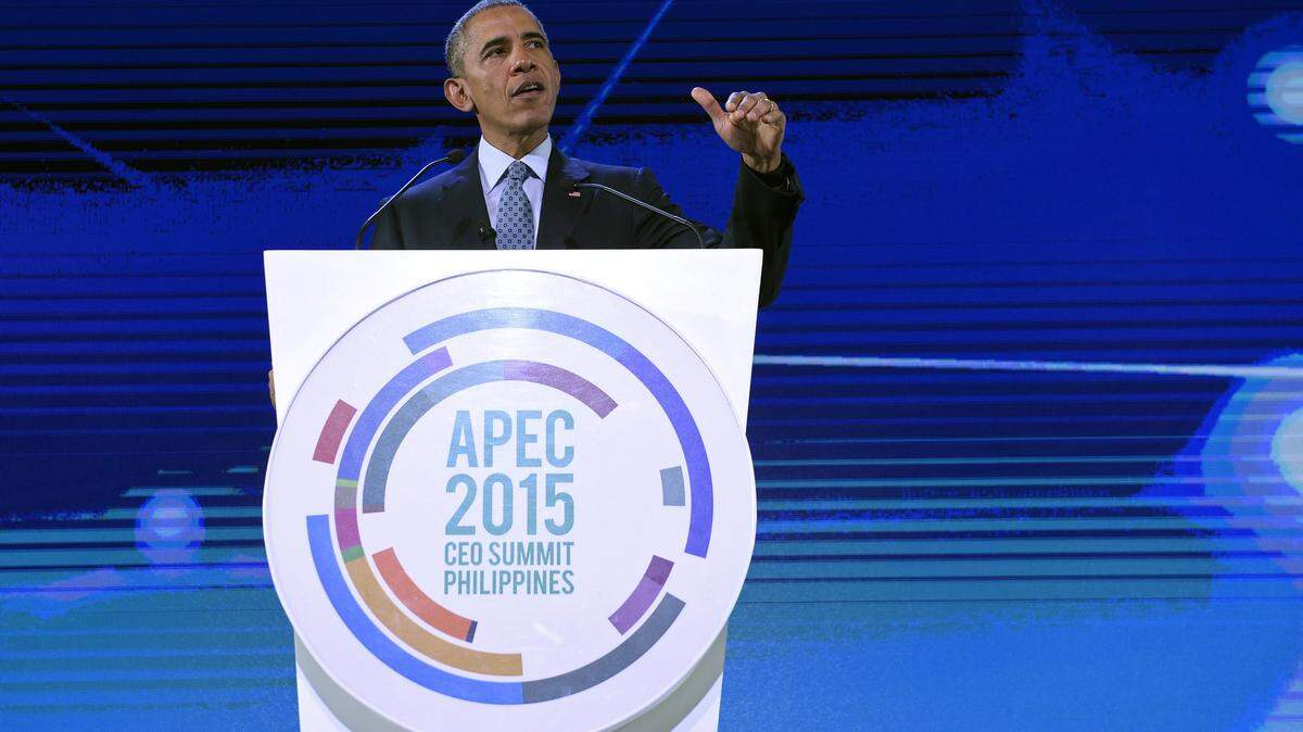 U.S. President Barack Obama speaks at the CEO Summit, attended by 800 business leaders from around the region representing U.S. and Asia-Pacific companies, in Manila, Philippines, Wednesday, Nov. 18, 2015, ahead of the start of the Asia-Pacific Economic Cooperation summit. (AP Photo/Susan Walsh)