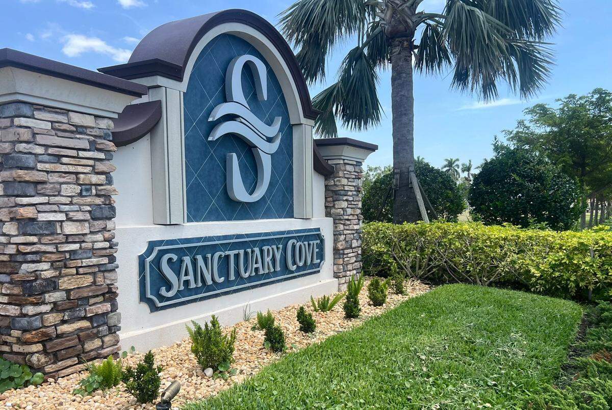 The Sanctuary Cove district used bonds to build the neighborhood’s roads, sewers and street lights. After the economy crashed, it took another builder to step in to buy the distressed property before construction resumed.