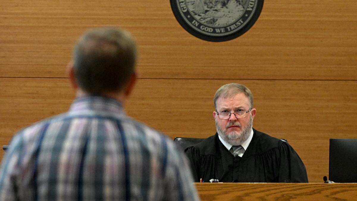 Tommie Benefield makes a victim statement to Judge Matt Whyte during a bond hearing for Ashley Benefield, convicted of the 2020 killing of her husband, Doug Benefield, at the Manatee County Judicial Center on Jan. 23, 2025.