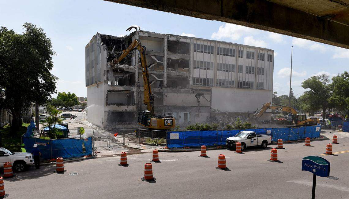 Demolition crews are demolishing the former public defender’s office at the corner of Manatee Avenue and Ninth Street West in downtown Bradenton. By October 2023, the corner will be the home to a 12-story apartment building with 137 units.