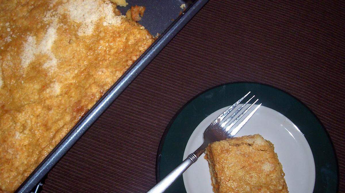 ARLENE BURNETT/PITTSBURGH POST-GAZETTE/TNSBelgium Pumpkin Torte has a streusel topping.
