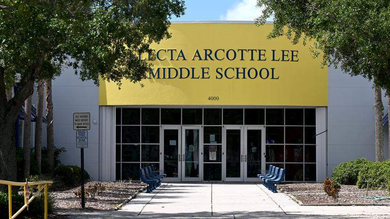 Manatee teacher arrested after making student slap classmate, deputies say