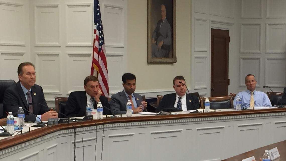 Rep. Vern Buchanan chairs Washington, D.C., meeting on heroin crisis