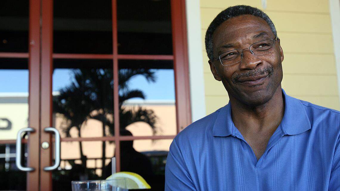 Lee Roy Selmon, the first player drafted in Tampa Bay Buccaneers history, died in 2011. The Sarasota restaurant bearing his name will close June 3 and reopen a little more than a week later under new direction.