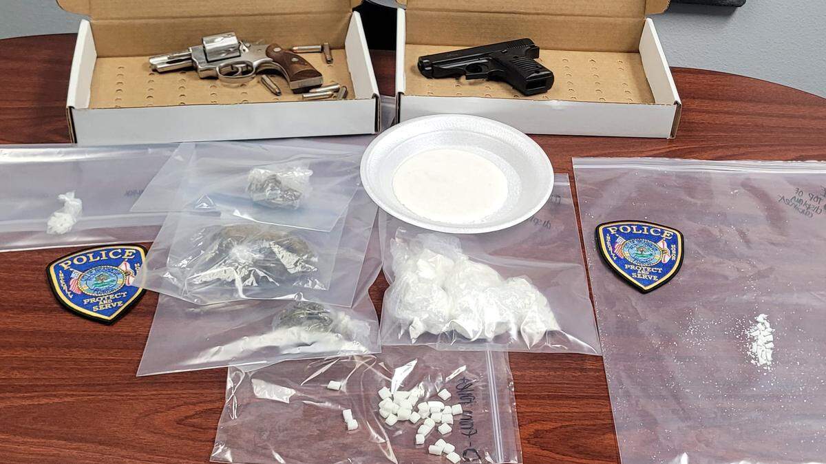 Bradenton police say they found 213 grams of cocaine, 56 grams of marijuana, two guns and $3,800 in cash during a SWAT raid at Brent Bernard Williams’ home on Wednesday.