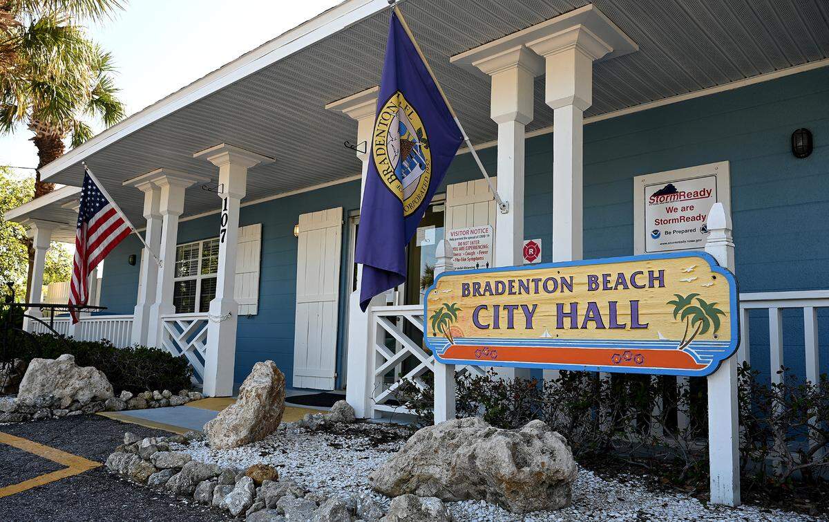 Bradenton Beach City Hall