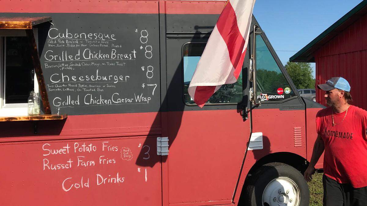 Kyle O’Dell, owner of the Florida Farmer’s Kitchen food truck, is a recent addition to Browns’ Grove Farm Market in Parrish.