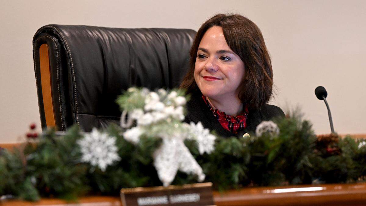 Councilwoman Lisa Gonzalez Moore during Bradenton City Council meeting on Dec. 10, 2025.