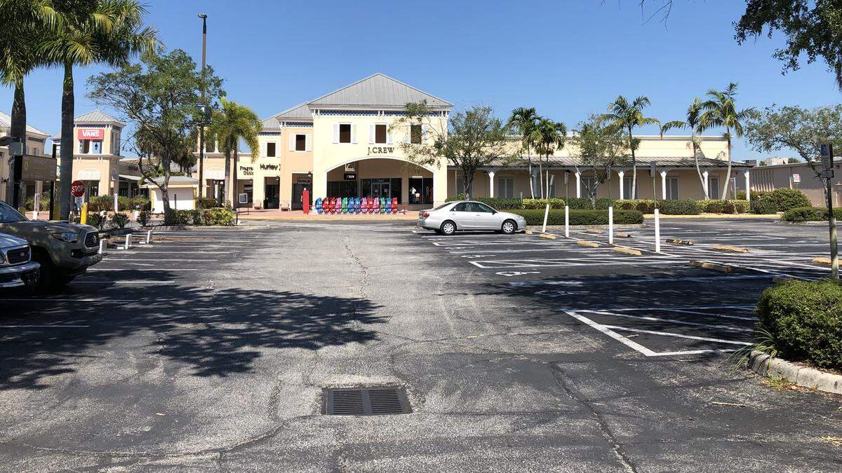Meals on Wheels PLUS of Manatee volunteers packed food this week that will be distributed to as many as 1,000 families Saturday, June 6, ​at Ellenton Premium Outlets, 5641 Factory Shops Blvd.&nbsp;