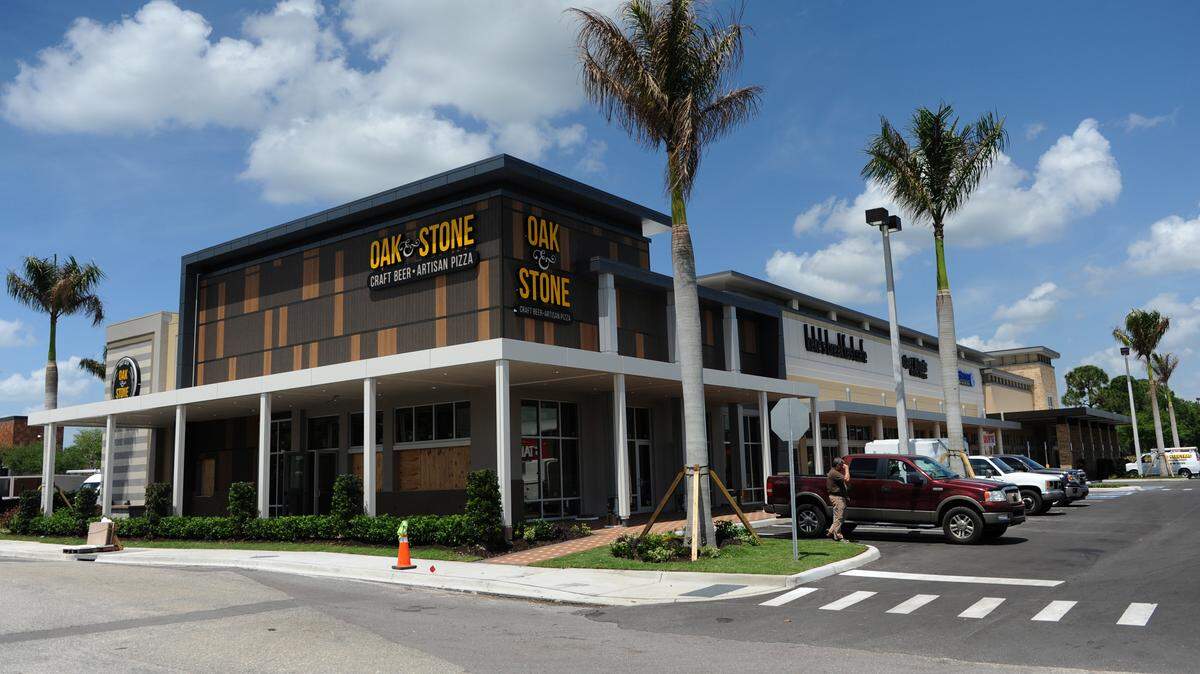 The Square at UTC's newly constructed plaza is filling up with tenants. 
 GRANT JEFFERIES/Bradenton Herald