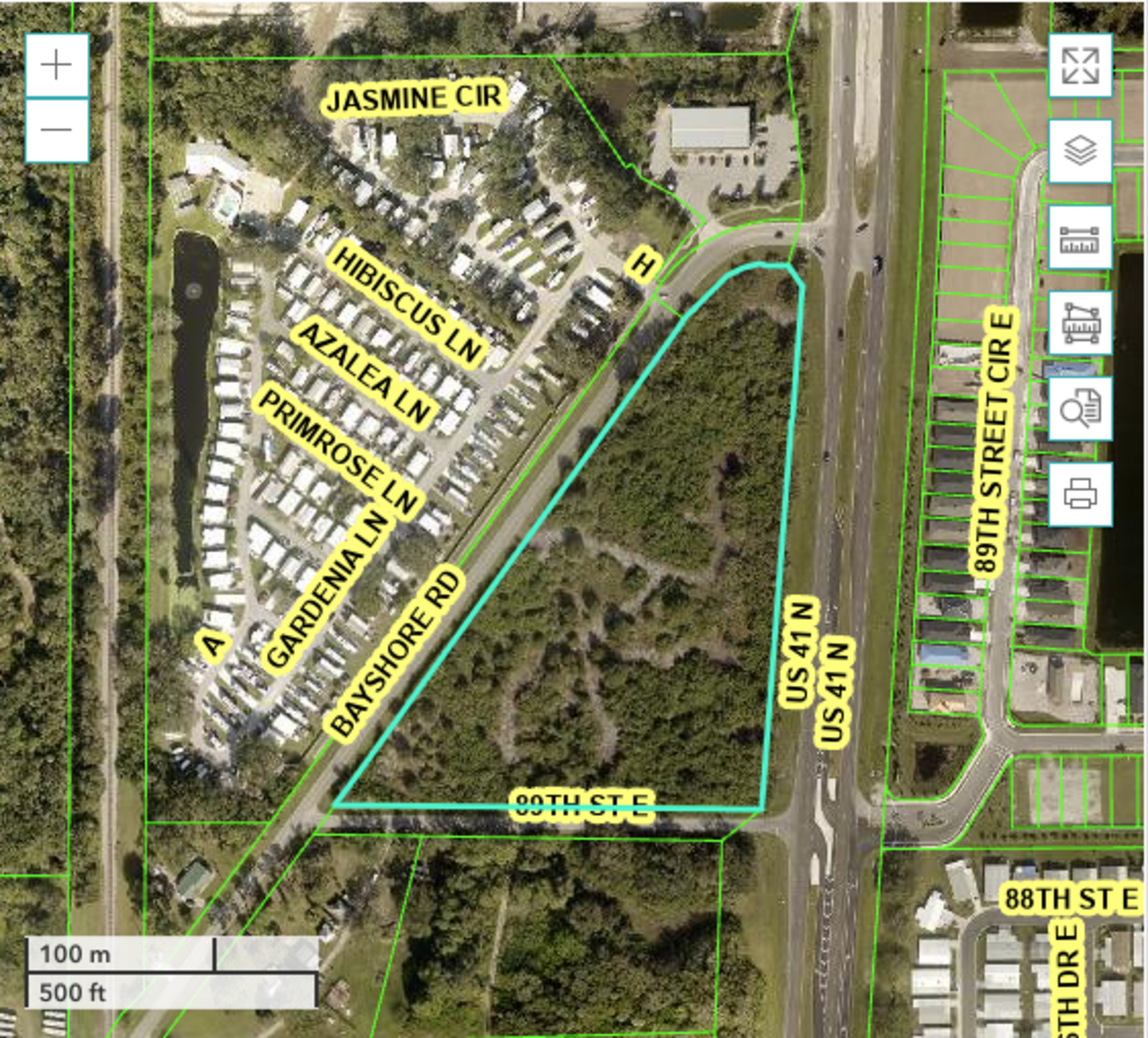 The Mitchell at Palmetto, an 183-unit apartment complex, is planned on a triangular-shaped parcel at 9025 U.S. 41 N., Palmetto.