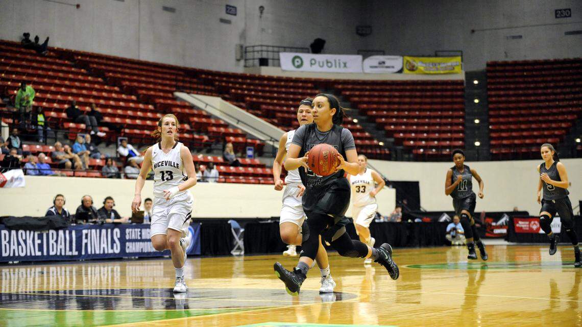 Alan Dell commentary  |  Lakewood Ranch's Elise Spiller shows she is a dragon slayer 