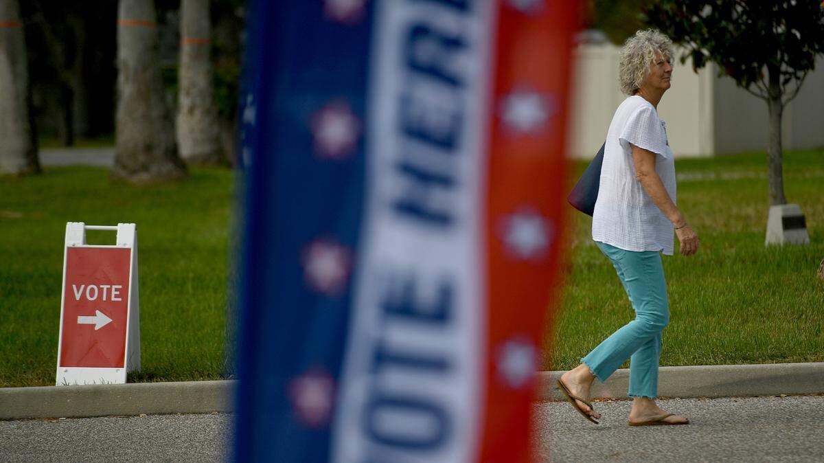 Voters cast their ballots in early voting on Thursday, November 2, 2022 at the Manatee County Utilities Office on 66th Street West in Bradenton. Registered voters have until 6:30 p.m. Saturday, Aug. 17, to vote early at several locations.
