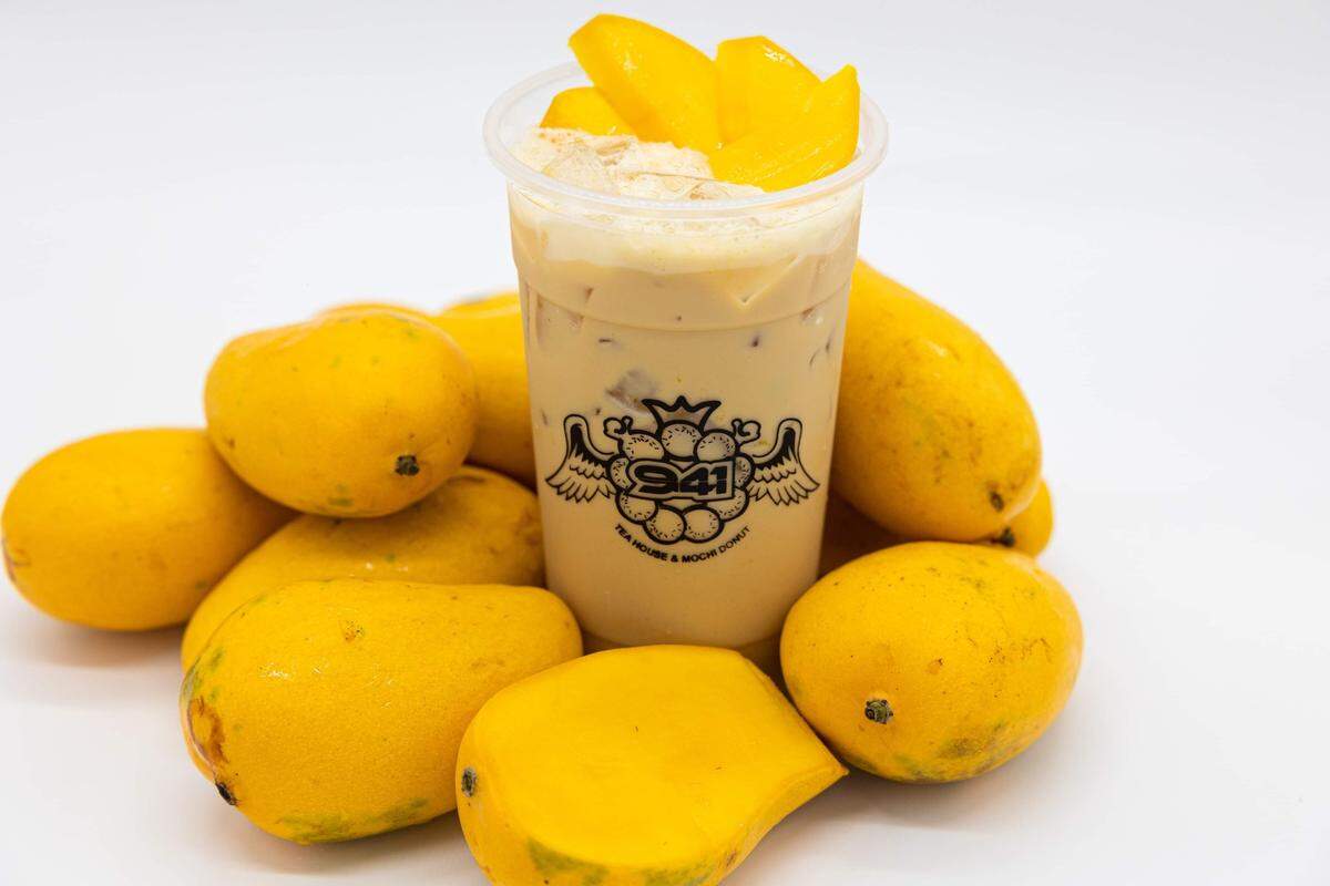 Mango flavored tea at 941 Tea House and Mochi Donuts
