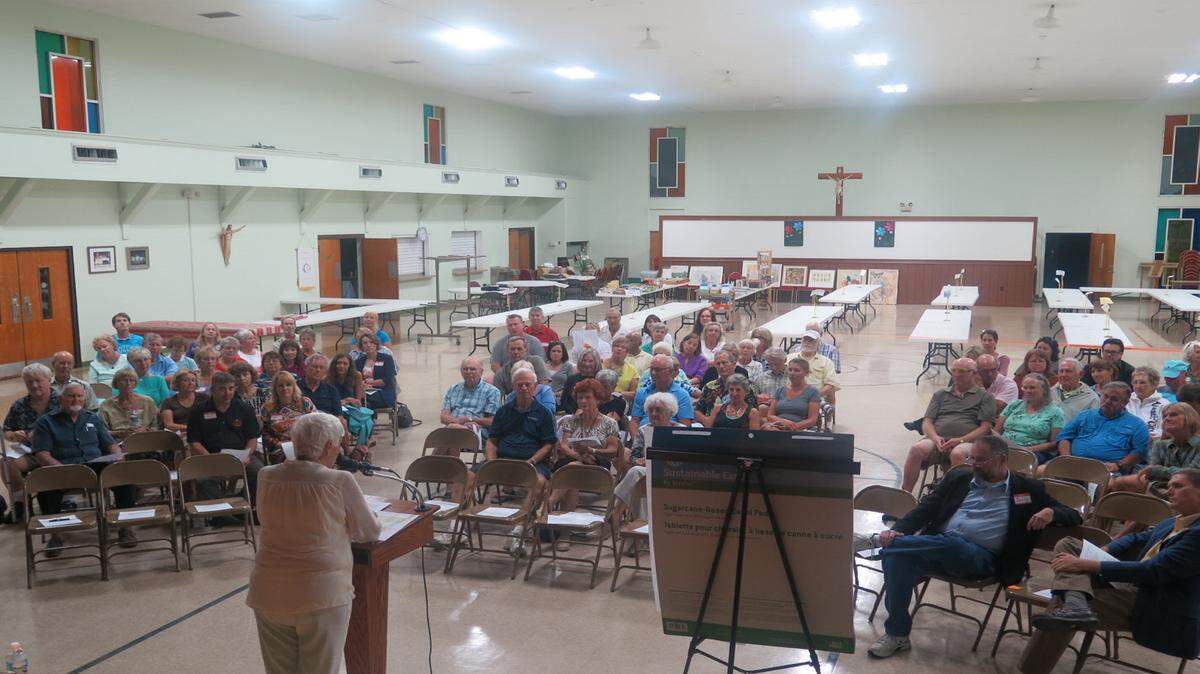 Holmes Beach Vice Chairwoman Jean Peelen addresses island residents and officials Wednesday evening during an islandwide meeting hosted by Home Sweet Home.AMARIS CASTILLO/Bradenton Herald