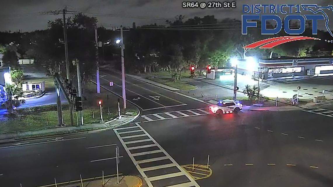 39-year-old woman killed in crash near State Road 64, Bradenton police say