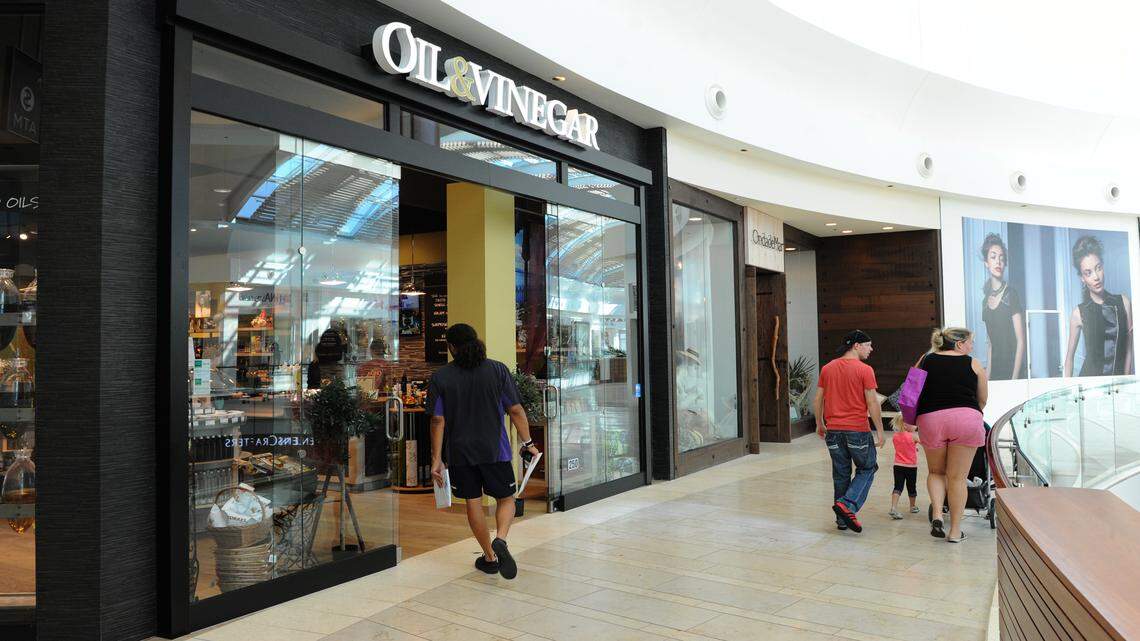 The Mall at University Town Center prepares for second holiday season 