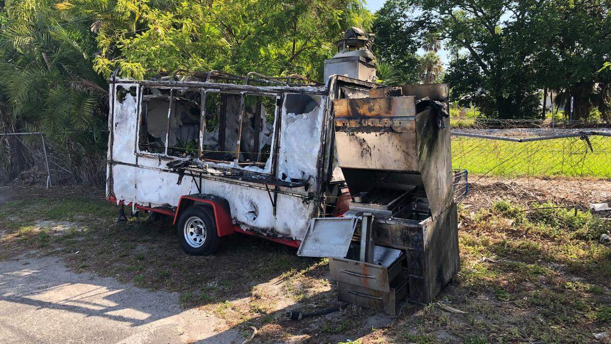 4/7/2021-- HotBox Express Restaurant and several other businesses in Palmetto have had to temporarily close because of a kitchen fire that damaged the strip shopping center and destroyed a food trailer..