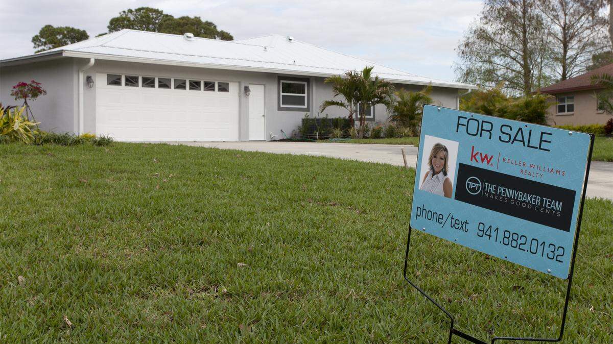 This home at 4857 Palm Aire Dr. is on the market for $489,000 after selling last September for $215,000. It has been remodeled inside and out, including a new roof, siding and windows. MATT M. JOHNSON/Bradenton Herald