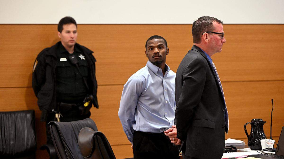 Shamar Johnson appeared in court at the Manatee County Judicial Center with his attorney, Sean Powers, for the 2021 shooting that killed Cecil Richardson.