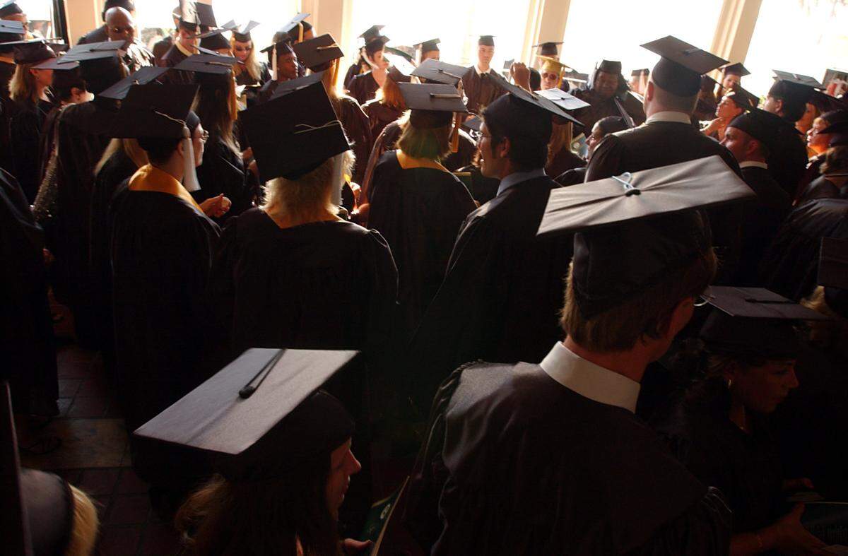 The Sarasota metropolitan area, including Bradenton and North Port, are among the slowest cities in America when it comes to student loan repayment, according to a study by Student Loan Hero.