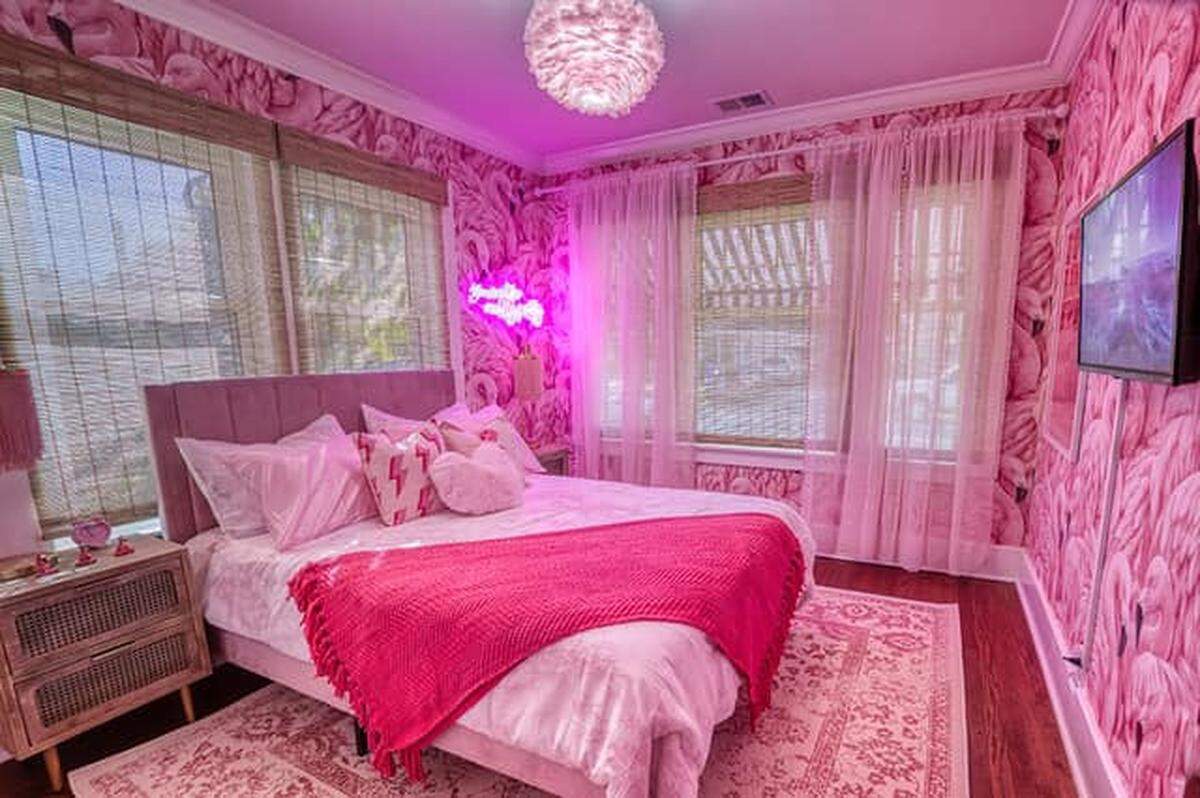 A luxury Airbnb home in West Bradenton is catching eyes with its bold decor after it was recently listed for sale.