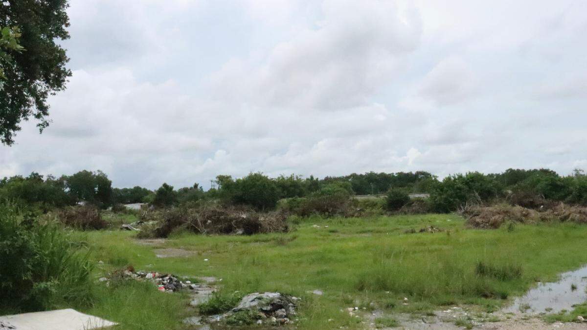 7/1/2021--A concrete manufacturing and distribution plant is planned for a site at 5703 and 5715 15th St. E., which was previously occupied by several flea markets.