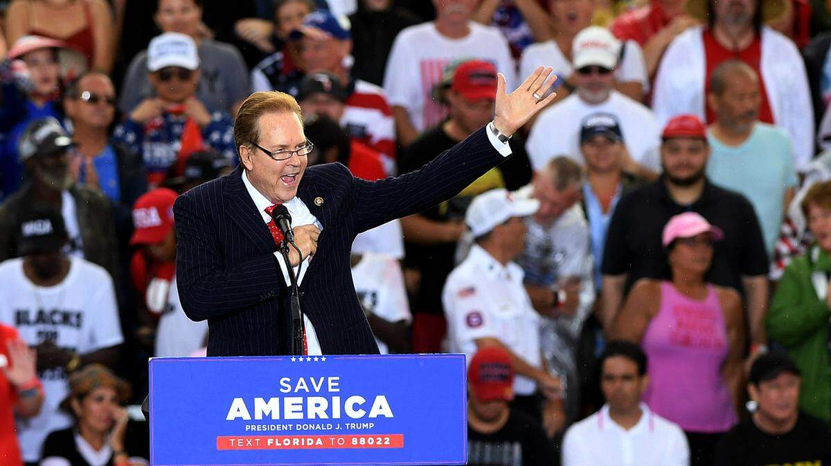 07/03/21—Congressman Vern Buchanan addresses the crowds at the Sarasota Fairgrounds during a Save America Rally for former President Donald Trump.