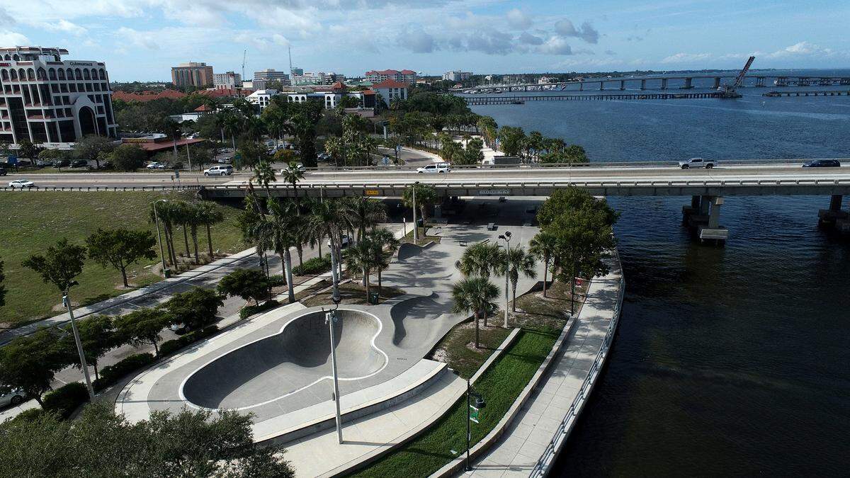 The approach to DeSoto Bridge which links Bradenton to Palmetto via U.S. 41. on the Bradenton side.