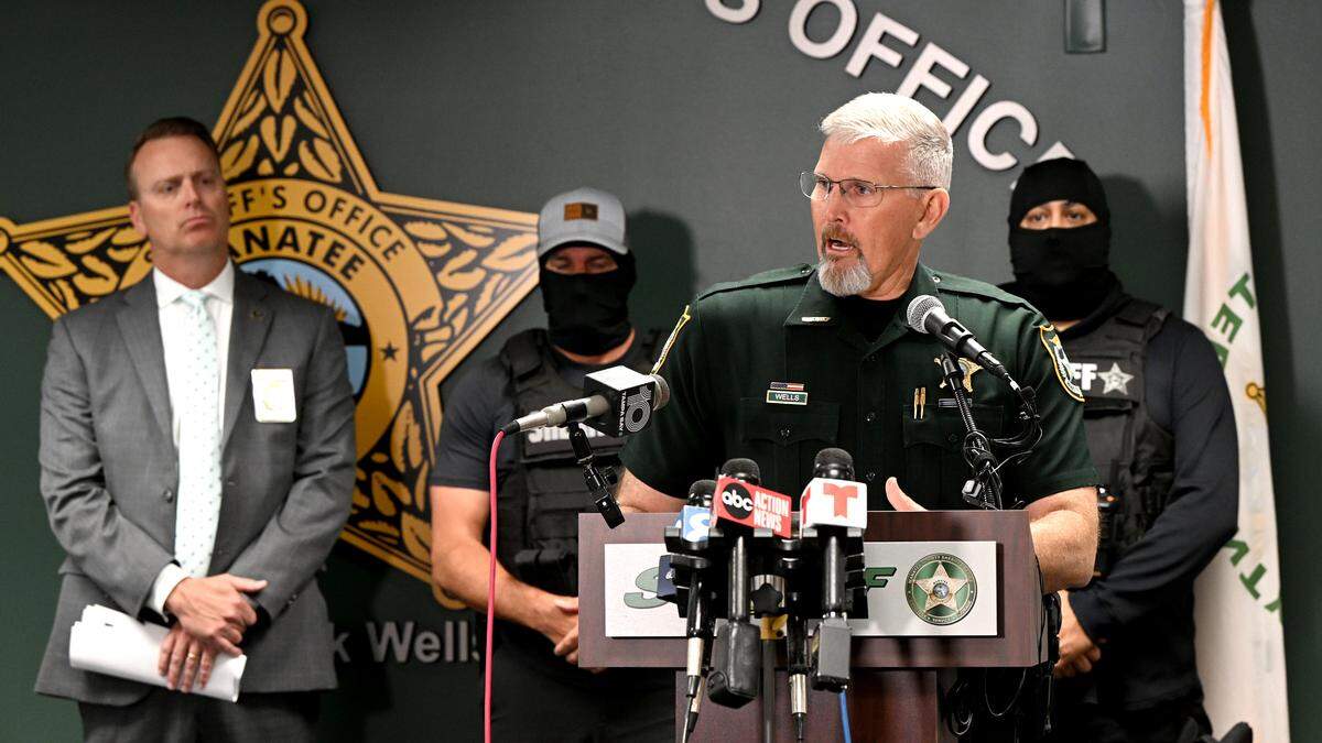 The Manatee County Sheriff Rick Wells held a press conference to release details of what they say is the county’s largest fentanyl bust in county history.