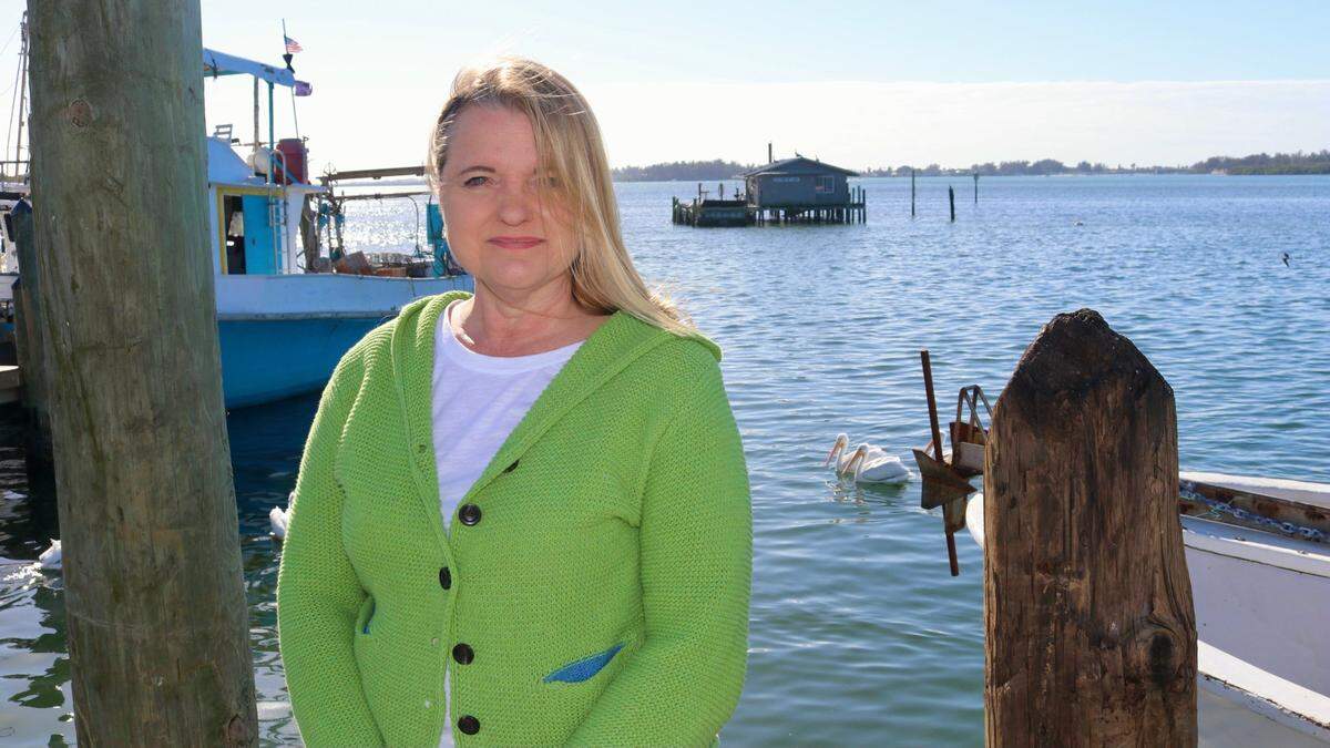 12/30/2020--Karen Bell is planning to reopen The Boiler Room Bar and Grill, 5600 Manatee Ave. W., Bradenton.