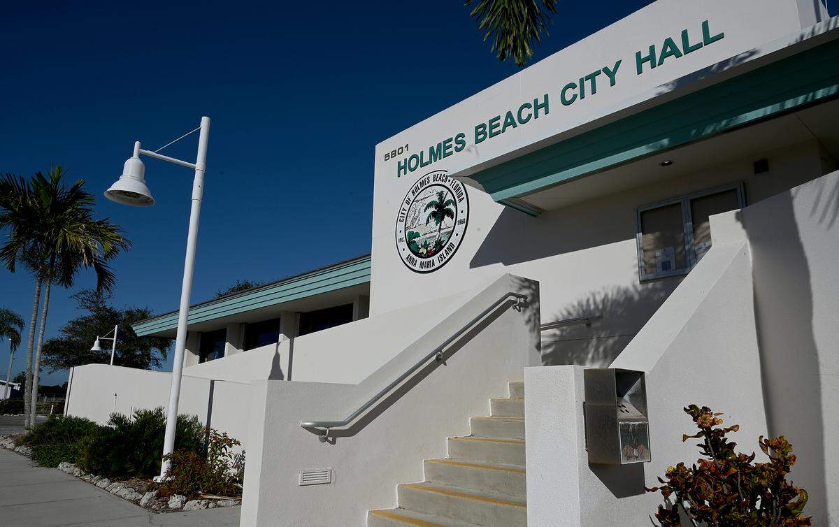 Holmes Beach City Hall