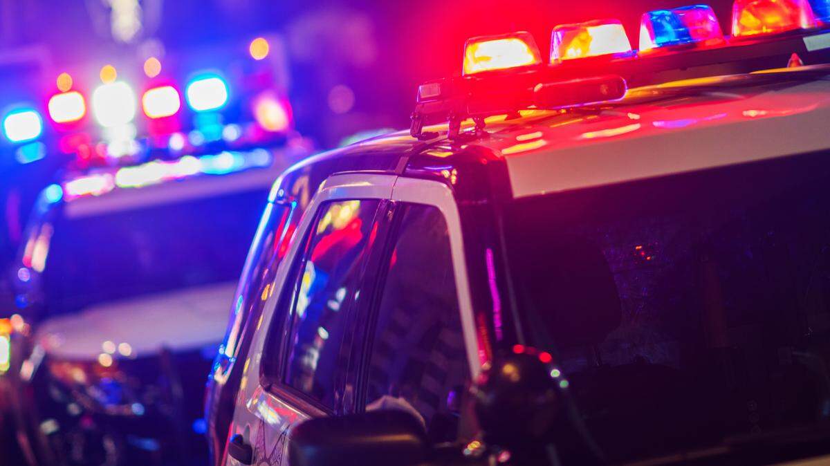 A crash on Highway 395 at Connell about 1 a.m. Sunday injured two 18 year olds from West Richland and two juveniles.