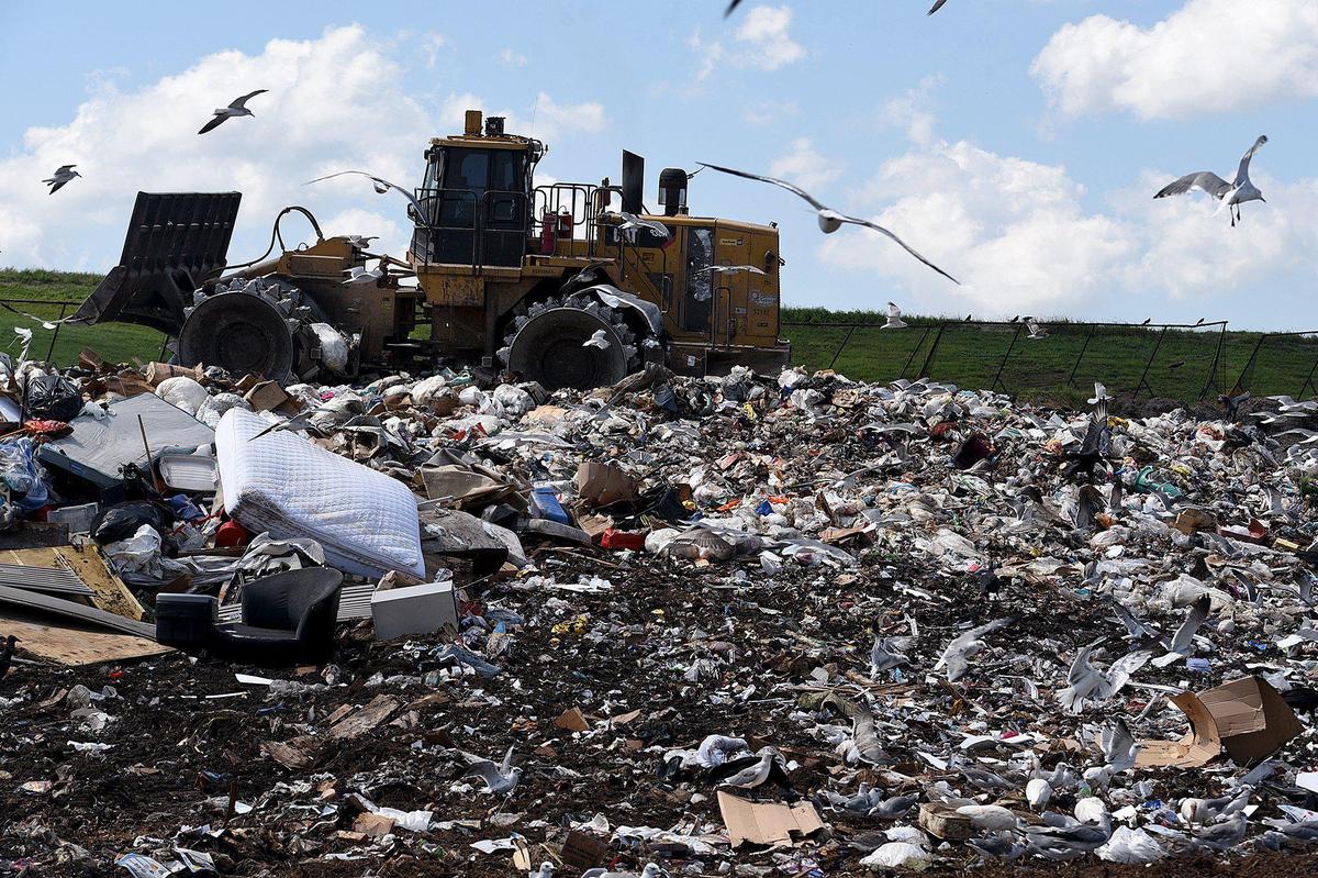 It was a busy day, as usual, at the Lena Road landfill; time is running out for Manatee County officials to find a site for a much-needed new landfill.