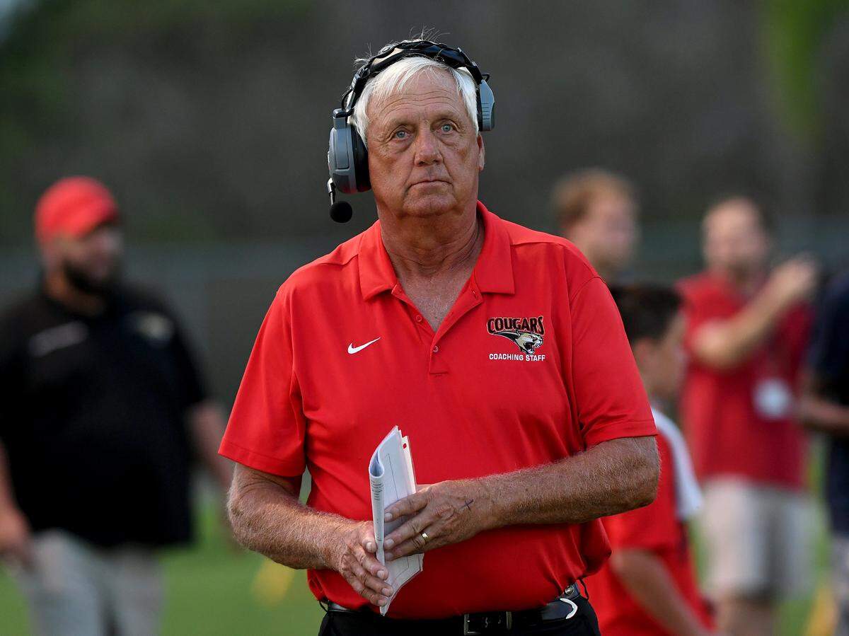 Head coach Paul Maechtle will lead the Cardinal Mooney Cougars against Clearwater Calvary Christian in the Class 3A-Region 3 quarterfinals.