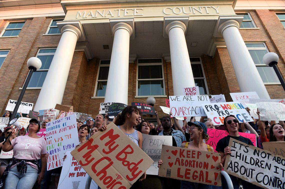 Over a hundred people joined a march and rally organized by Women’s Voices of SW Florida to support women’s rights to choose abortion on May 4, 2022. The group met at the Central Library and marched to the Historic Courthouse.