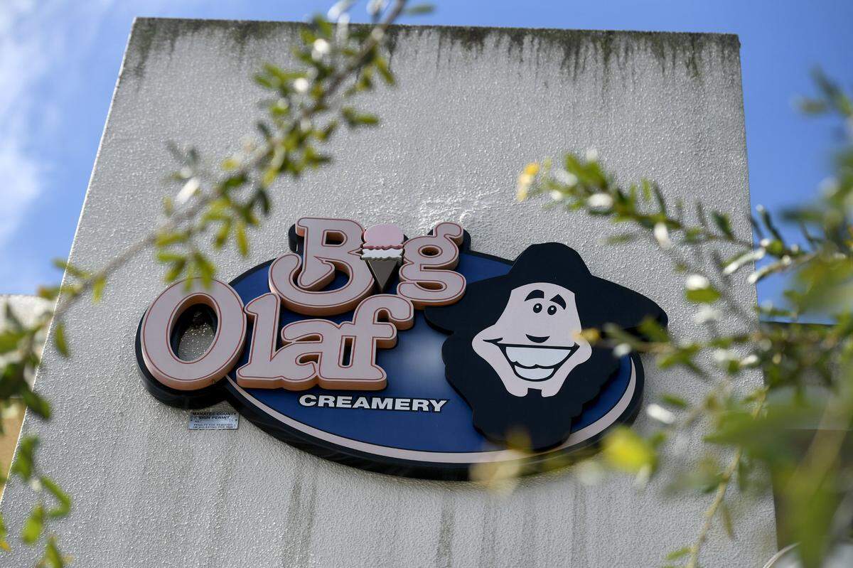 A deadly outbreak of listeria has been traced to Big Olaf Creamery in Sarasota County according to the Centers for Disease Control and Prevention.