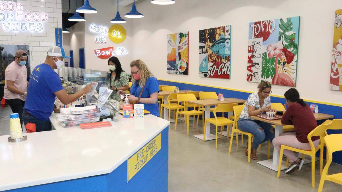2/17/2021--Pacific Counter opened at  11615 State Road 70 E.&nbsp; in The Green at Lakewood Ranch shopping center three weeks ago, serving poke bowls and sushi burritos in a bright, happy, clean environment.