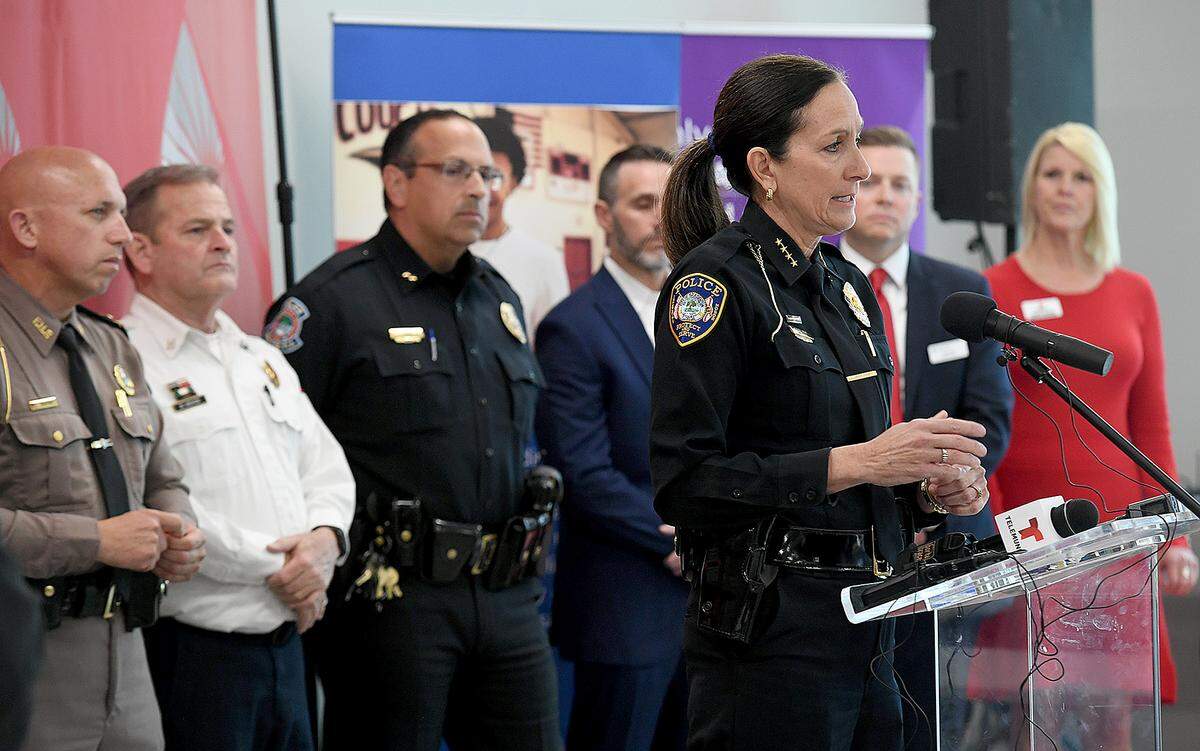 12/01/21—Bradenton Police Chief Melanie Bevan shared a personal experience at a press conference with the SunCoast Blood Center, local first responders and medical providers to announce the formation of a group called the Blood Emergency Readiness Corps to respond in the event of a mass casualty.