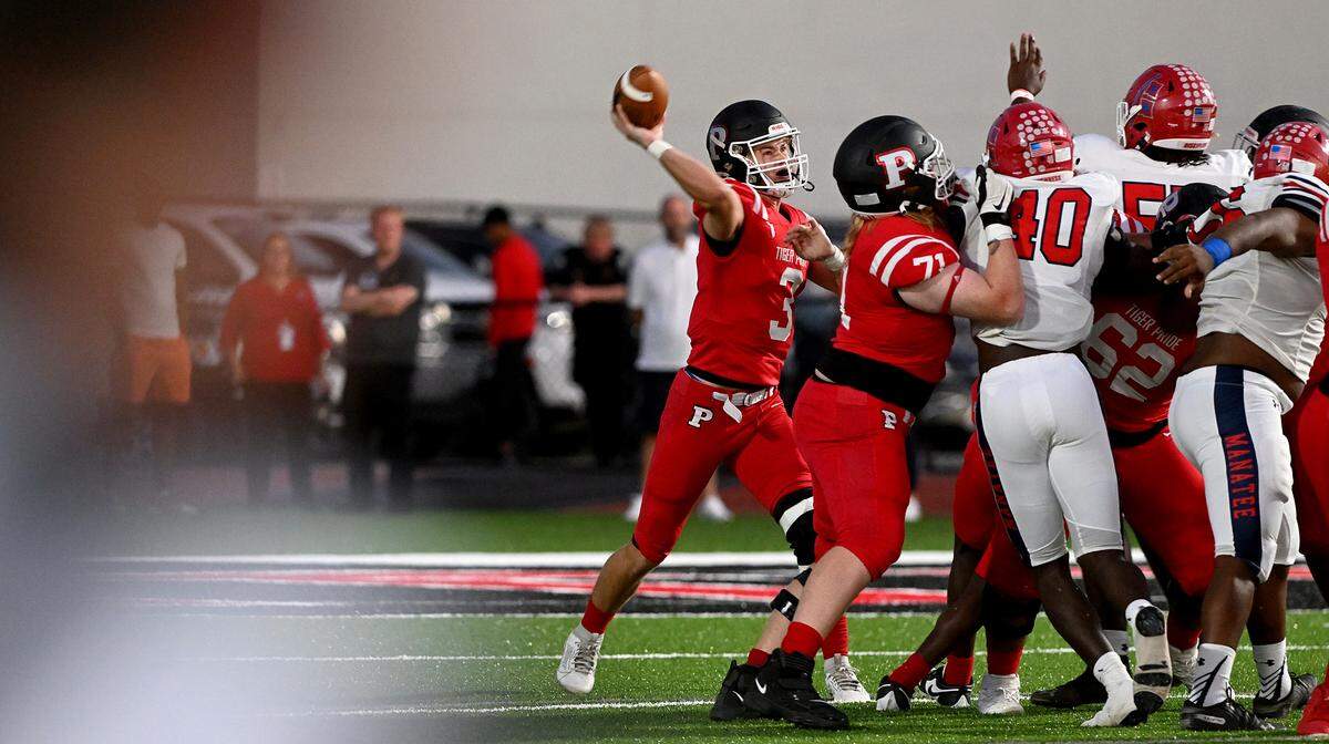 Palmetto’s Clayton Dees prepares for a pass against Manatee on Friday, Oct. 27, 2023 in Palmetto.