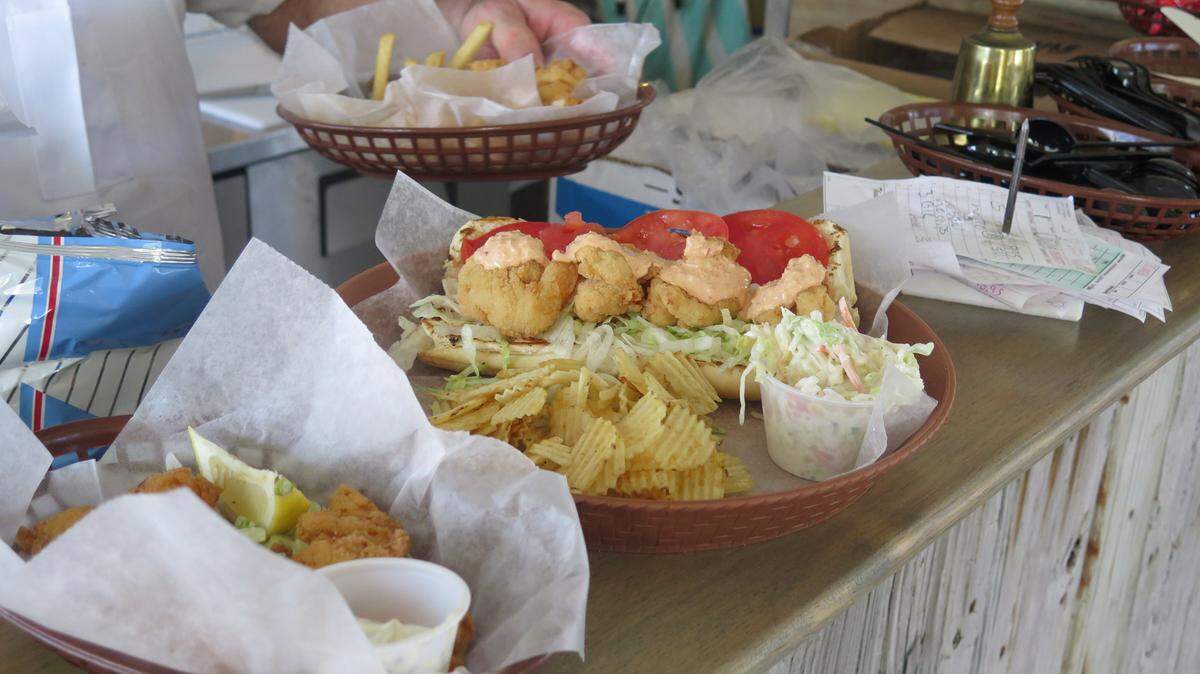 Food is ready to be served at Tide Tables in Cortez Village. HERALD FILE PHOTO