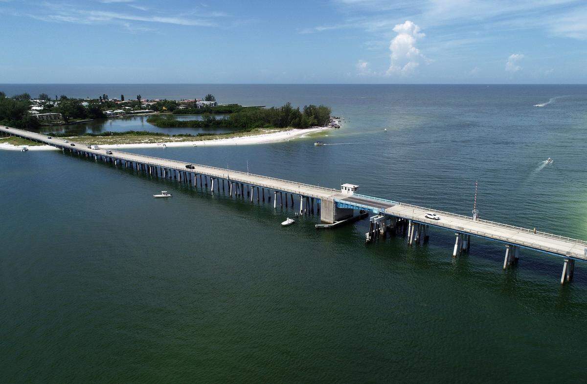 9/23/2019--The Florida Department of Transportation wants to know what residents think should be done with the Longboat Pass Bridge. Alternatives to be evaluated include rehabilitation of the existing bridge, a new high-level fixed bridge, and a moveable bridge.